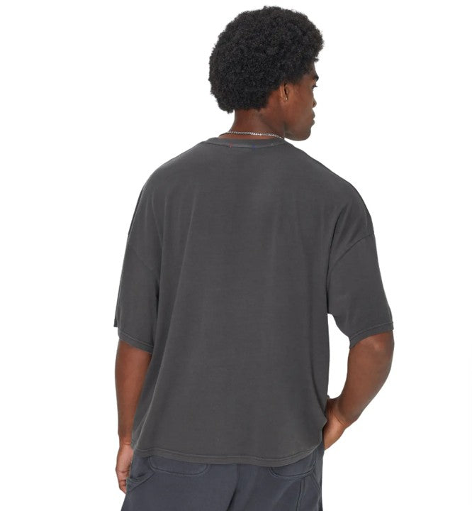 Playera Oversized, hombros caídos